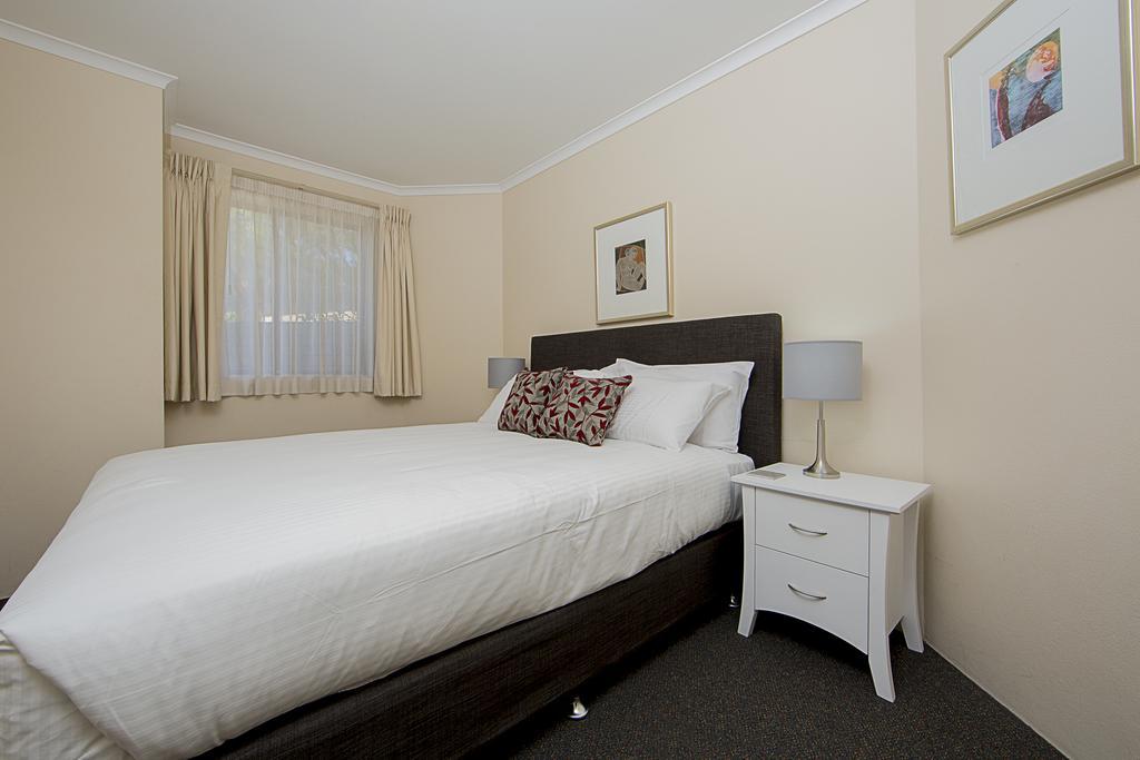 Accommodate Canberra - Kingston Court Room photo